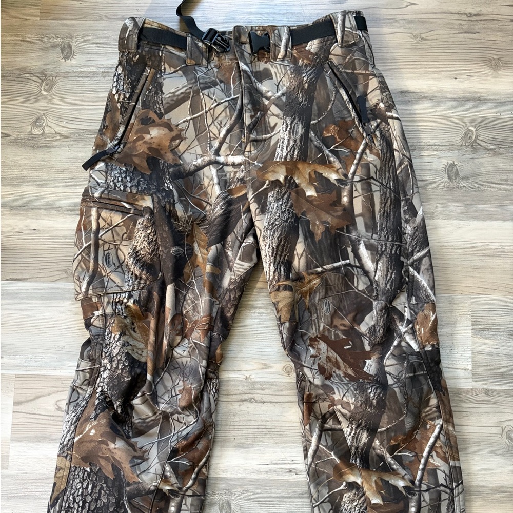 Cabela's Woodland Camo Cargo Pants